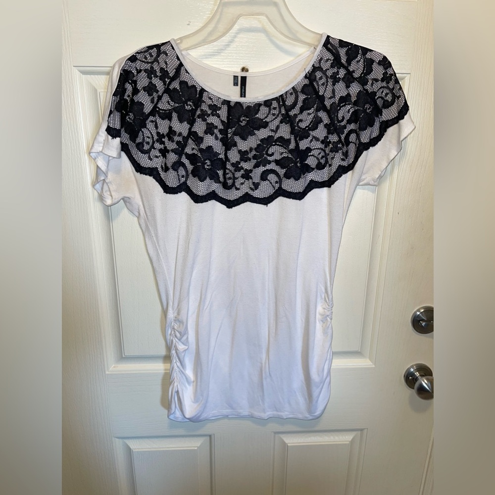 Women’s Top by Maurices; size Large
